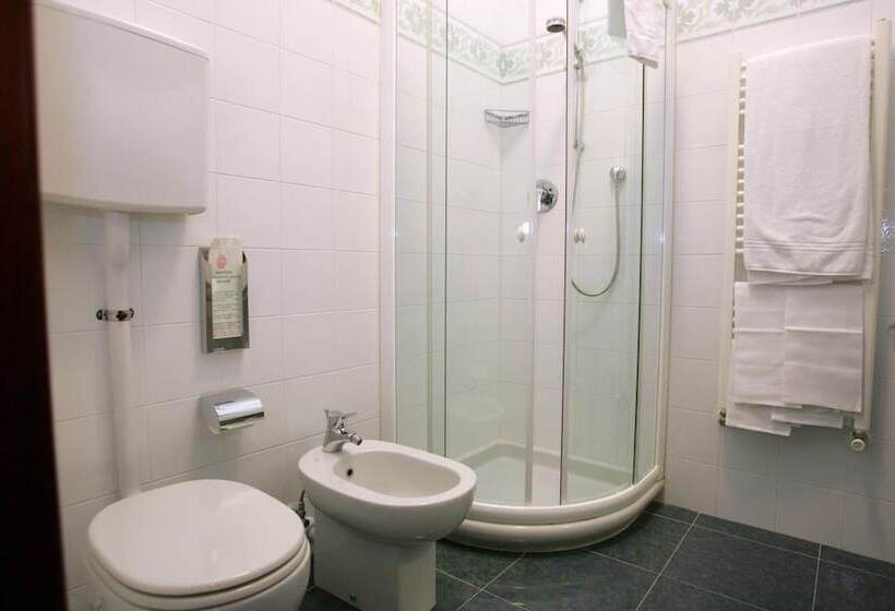 غرفة قياسية فردية, Le Petit