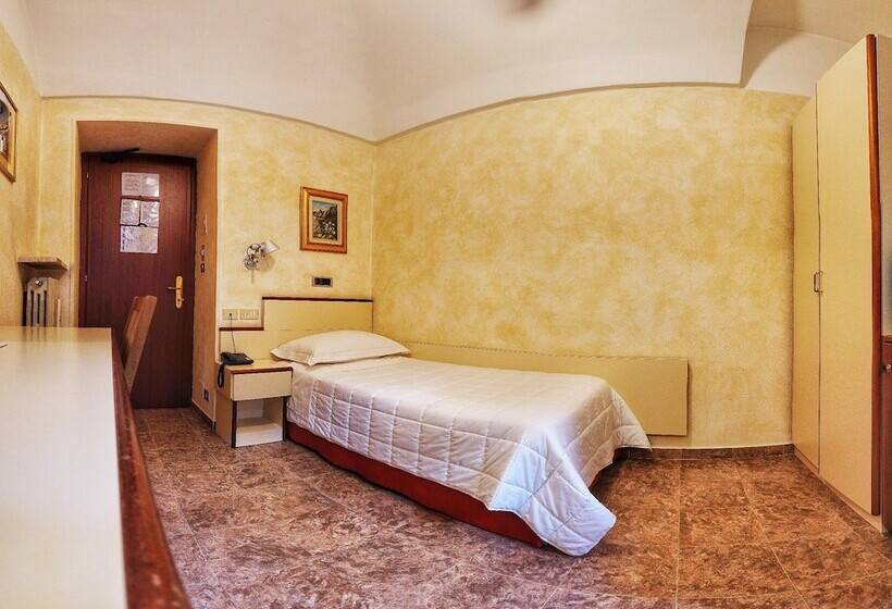 غرفة قياسية فردية, Le Petit