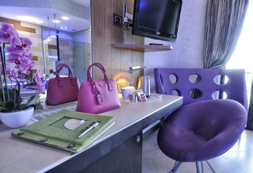 豪华海景房, Mare