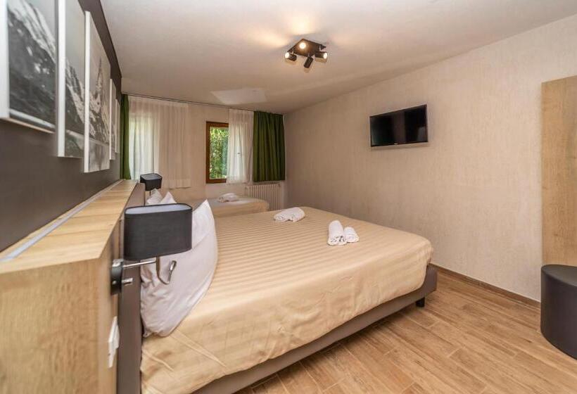 스탠다드 트리플 룸, Petit Palais