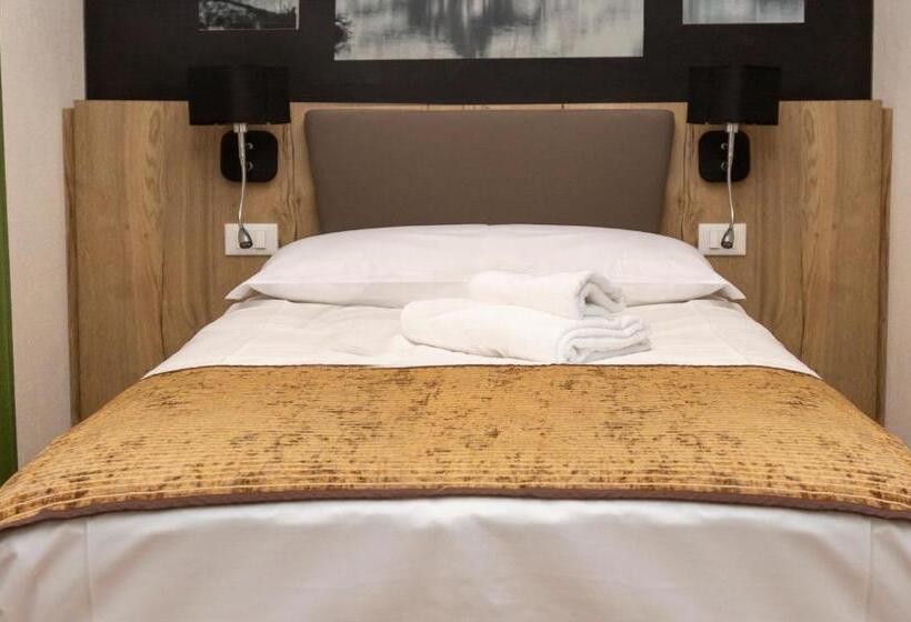 스탠다드 싱글 룸, Petit Palais