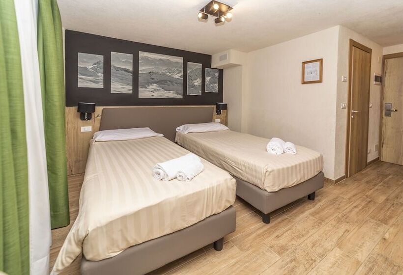 수피리어 룸 산전망, Petit Palais