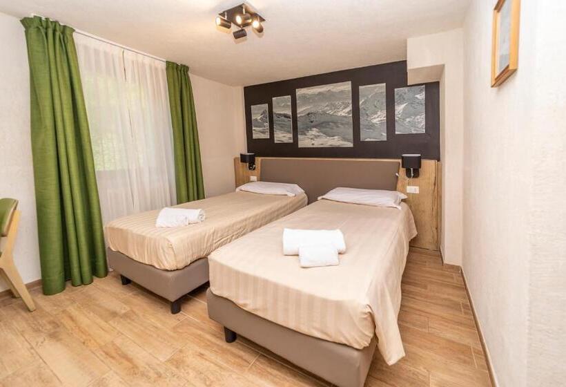 스탠다드 룸, Petit Palais