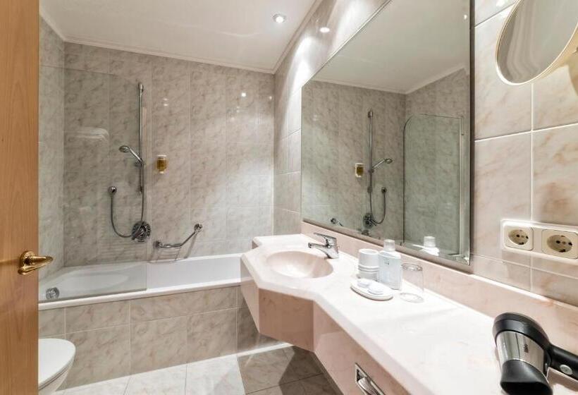 Habitación Superior, Post  Olangcard Included