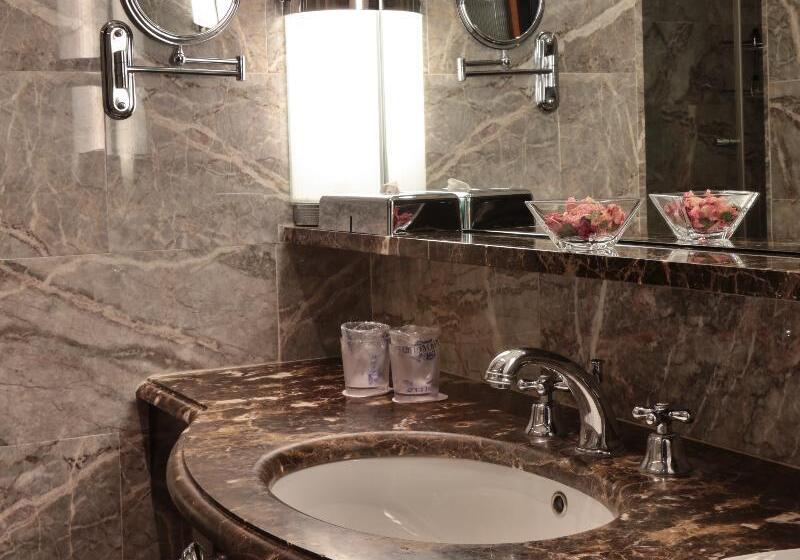 جناح مطل على المدينة, Principi Di Piemonte | Una Esperienze