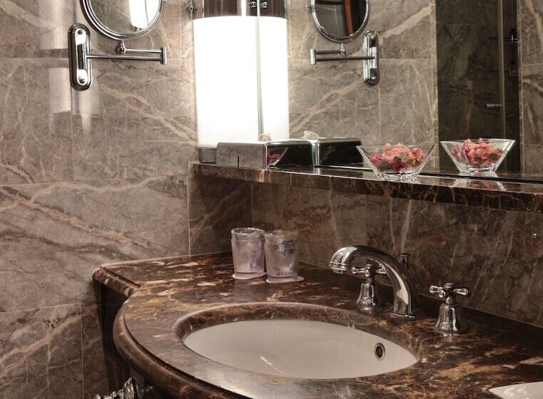 غرفة ديلوكس, Principi Di Piemonte | Una Esperienze