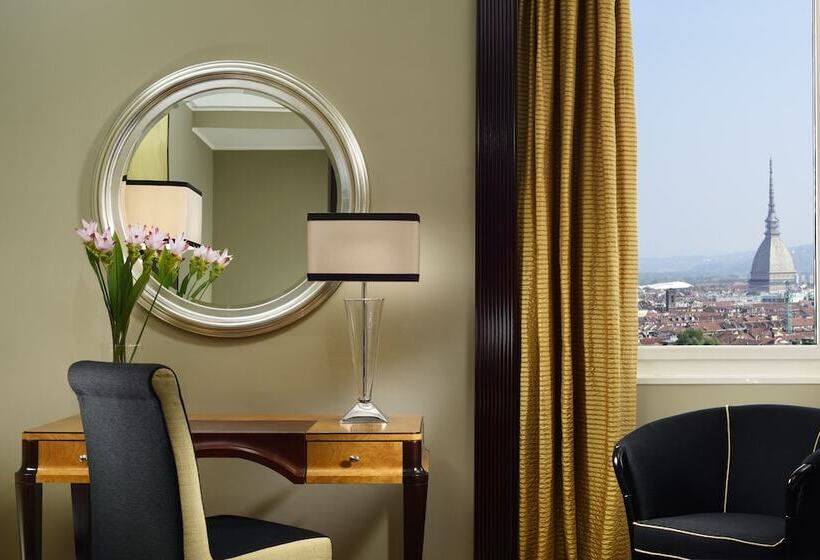 غرفة ديلوكس مطلة على المدينة, Principi Di Piemonte | Una Esperienze