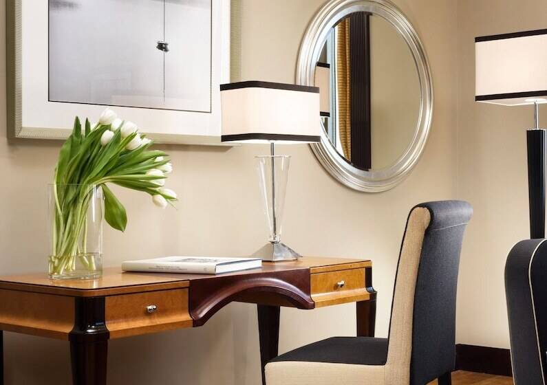 جناح مطل على المدينة, Principi Di Piemonte | Una Esperienze