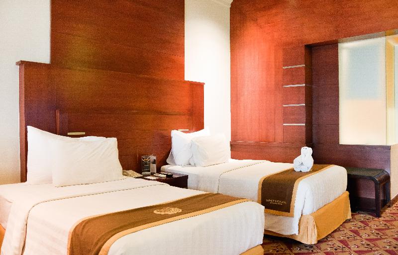 이그제큐티브 룸, Savoy Homann