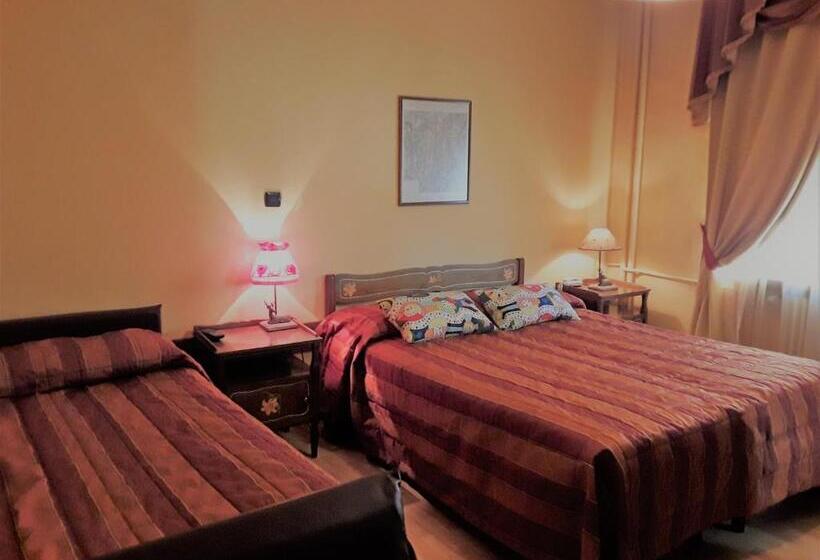 スタンダードトリプルルーム, Savoy Sestriere