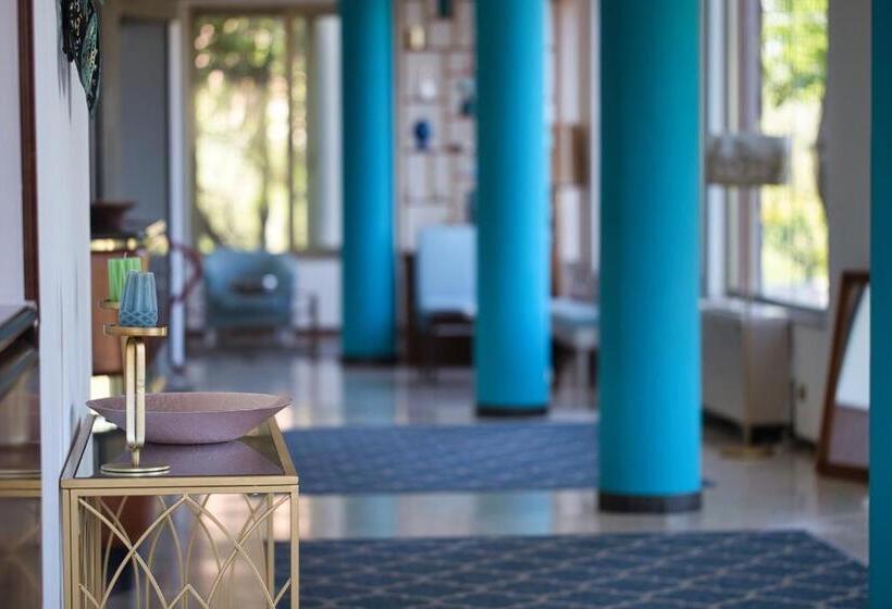 غرفة قياسية, Sporting