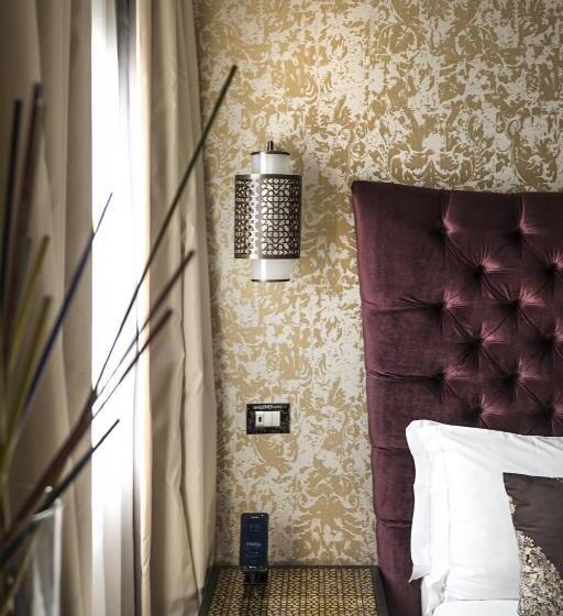 Pokój Superior, The Venice Times