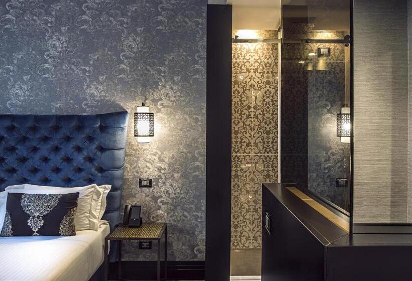 Pokój Standard, The Venice Times