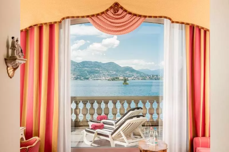 湖の見えるジュニアスイート, Villa E Palazzo Aminta