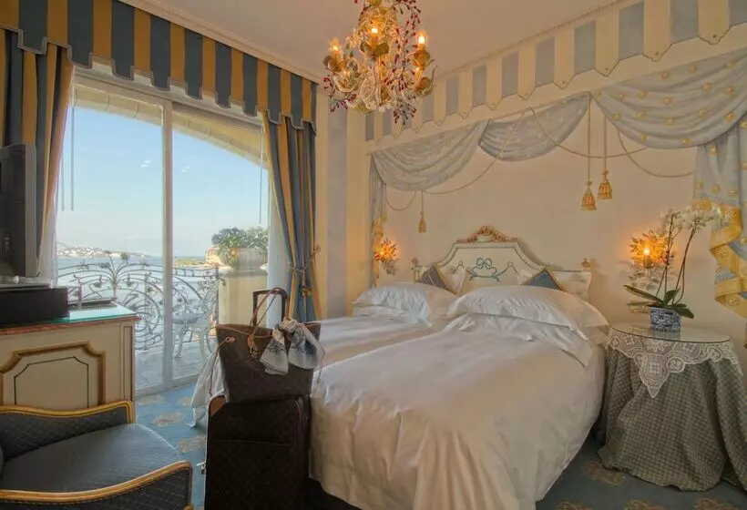 レイクビューデラックスルーム, Villa E Palazzo Aminta