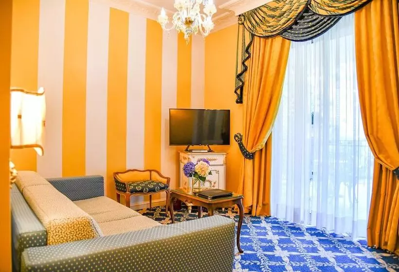 Juniorsviitti Puutarhanäkymä, Villa E Palazzo Aminta   A Leading Hotel Of The World