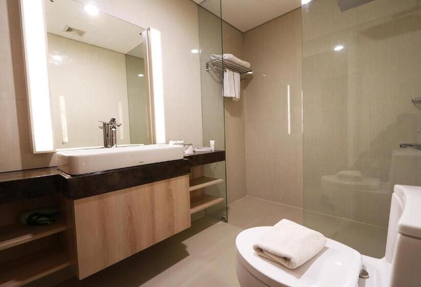 バルコニー付きデラックスルーム, Patra Semarang Hotel & Convention