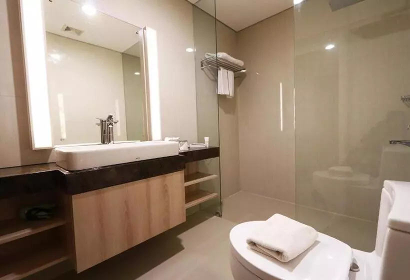 Habitació Deluxe amb Balcó, Patra Semarang Hotel & Convention