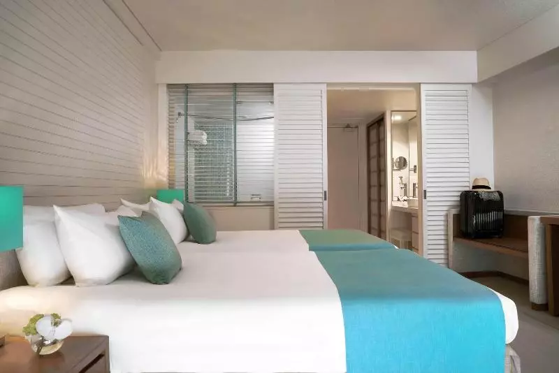オーシャンビュースーペリアールーム, Ana Intercontinental Manza Beach Resort, An Ihg