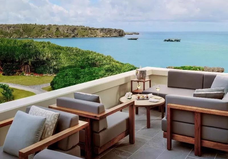 オーシャンビューのクラブルーム, Ana Intercontinental Manza Beach Resort, An Ihg