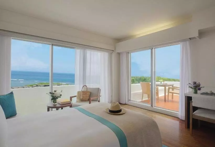 テラス月クラブルーム, Ana Intercontinental Manza Beach Resort, An Ihg