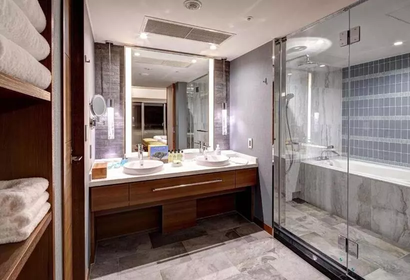 デラックススイート, Ana Intercontinental Manza Beach Resort, An Ihg