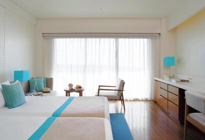 Классический номер с террасой, Ana Intercontinental Manza Beach Resort, An Ihg