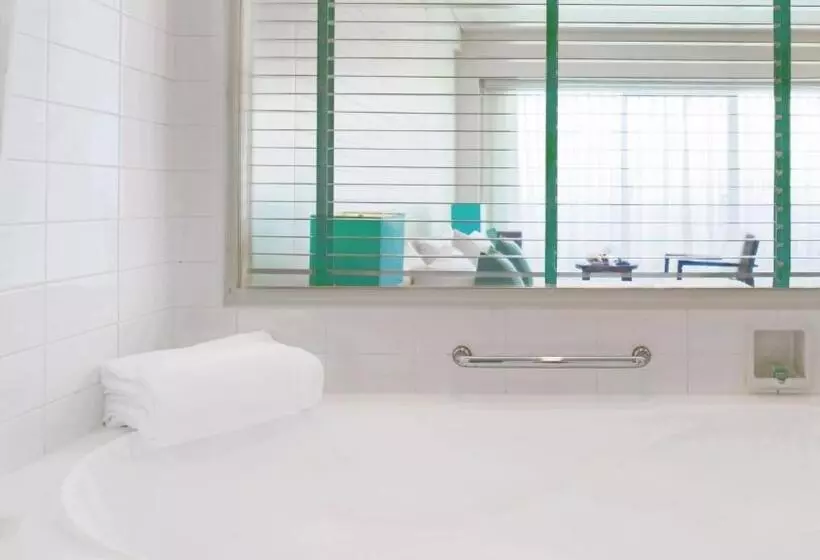キングサイズベッドのクラシックルーム, Ana Intercontinental Manza Beach Resort, An Ihg