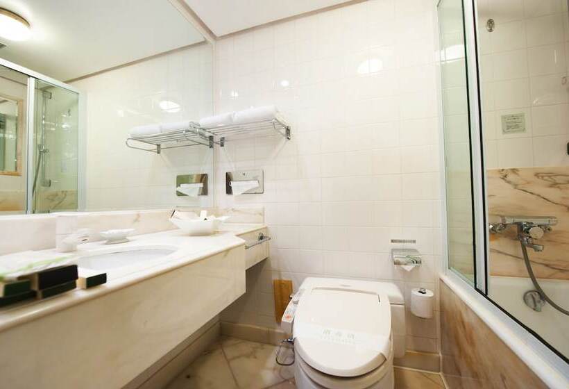 اتاق سوپریور سه تخته, Art Hotel Kokura New Tagawa