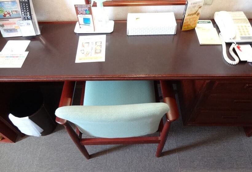 غرفة قياسية فردية, Bandai Silver