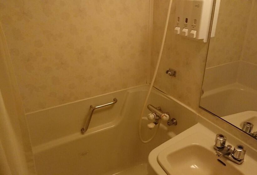 غرفة إقتصادية, Bandai Silver