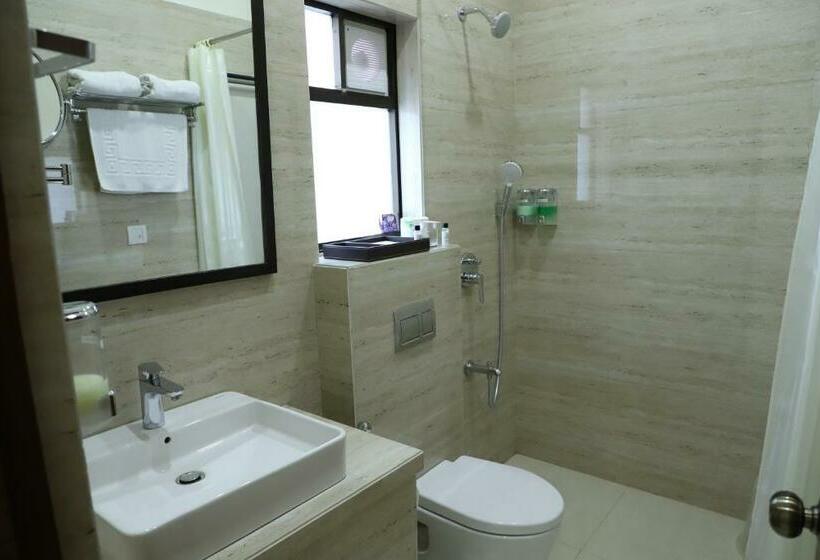 غرفة قياسية, Grand Heritage Narmada Jacksons