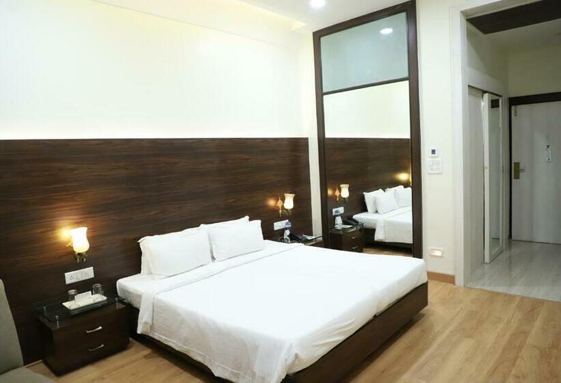 غرفة قياسية, Grand Heritage Narmada Jacksons