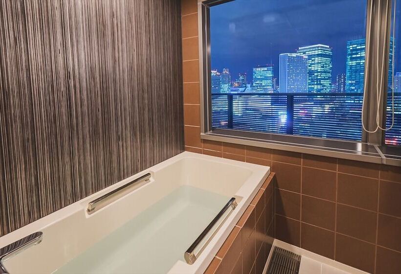 スタンダードルーム, Harmonie Embrassee