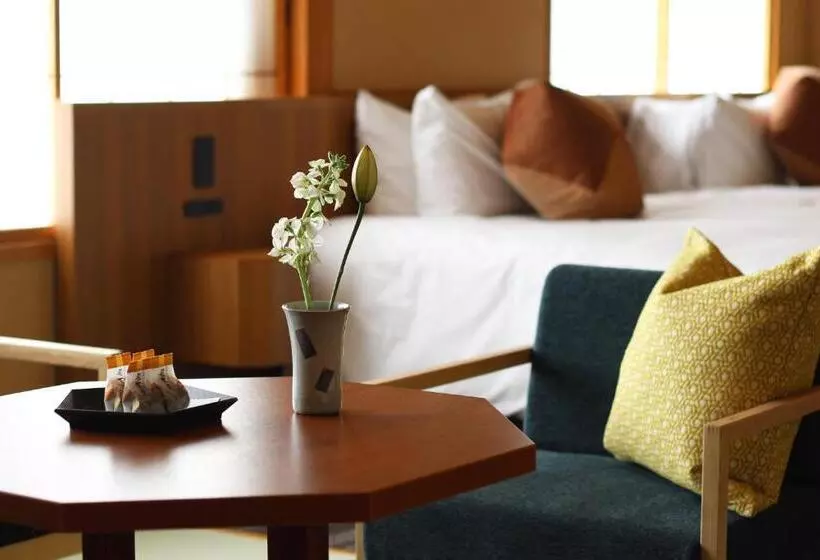 デラックスの４人部屋, Hida Takayama Onsen Hida Hotel Plaza