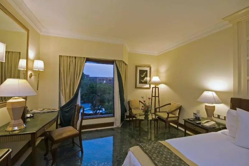 ガーデンビュースタンダードルーム, Itc Mughal, A Luxury Collection Resort & Spa, Agra
