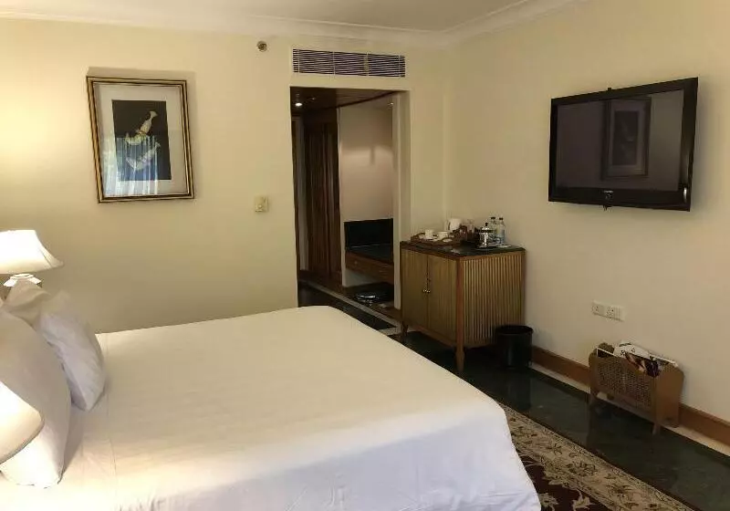 ガーデンビュースタンダードルーム, Itc Mughal, A Luxury Collection Resort & Spa, Agra