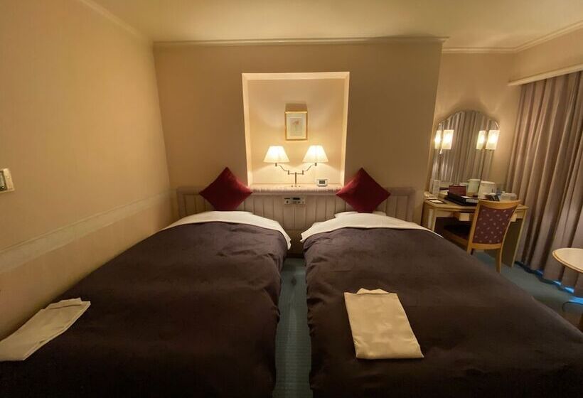 标准间, Koriyama View