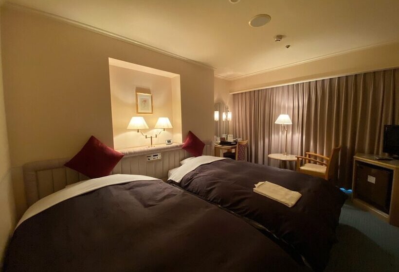 标准间, Koriyama View