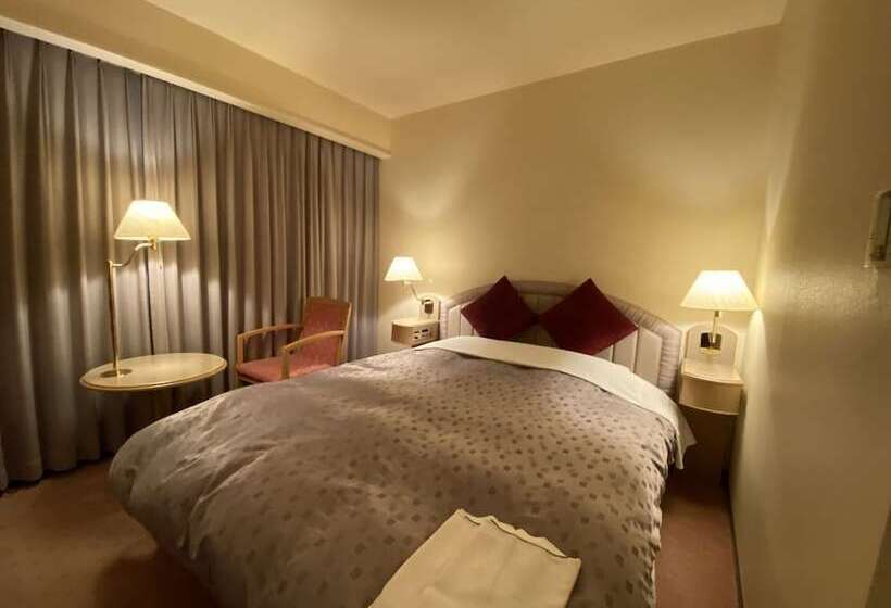 标准间, Koriyama View