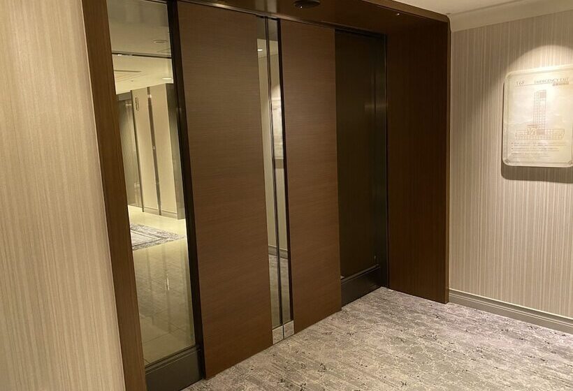 جناح ملكى, Nagoya Tokyu