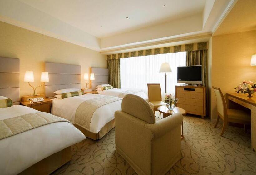 اتاق خانوادگی, Okura Kyoto