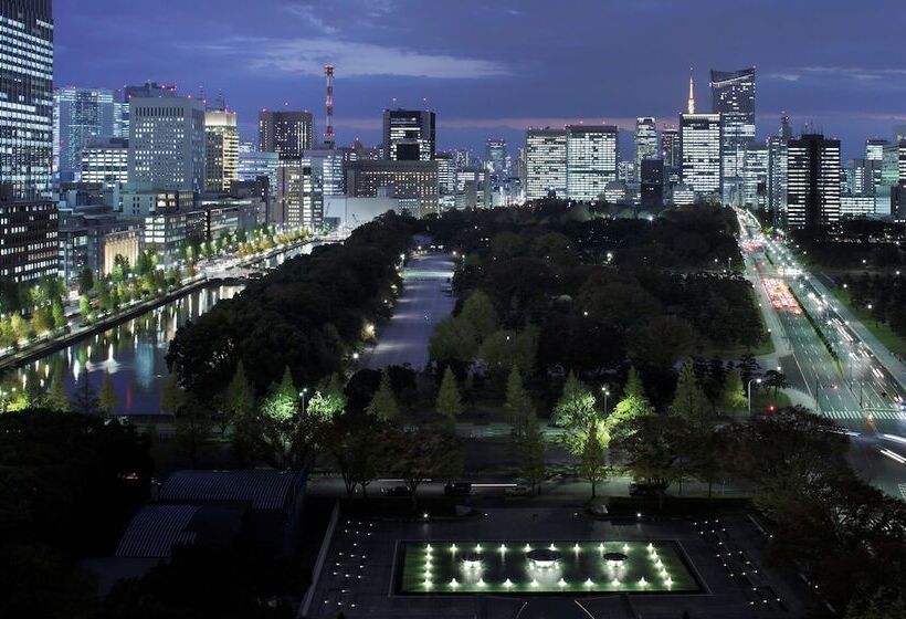 Номер Клуб, Palace Hotel Tokyo