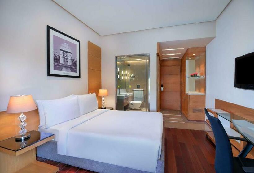 带阳台的豪华间, Radisson Blu Marina Hotel Connaught Place