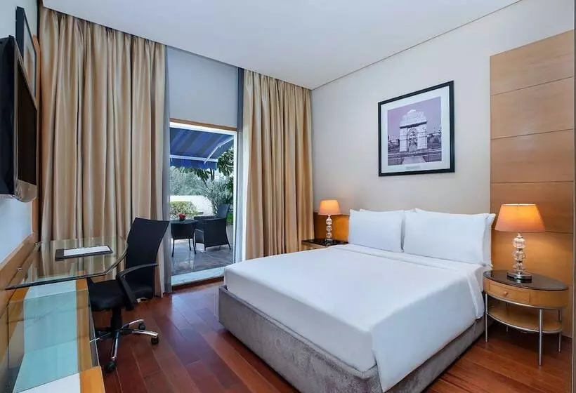 バルコニー付きスーペリアルーム, Radisson Blu Marina Hotel Connaught Place