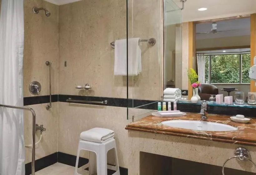 Deluxe-huone, Ramada Plaza By Wyndham Palm Grove