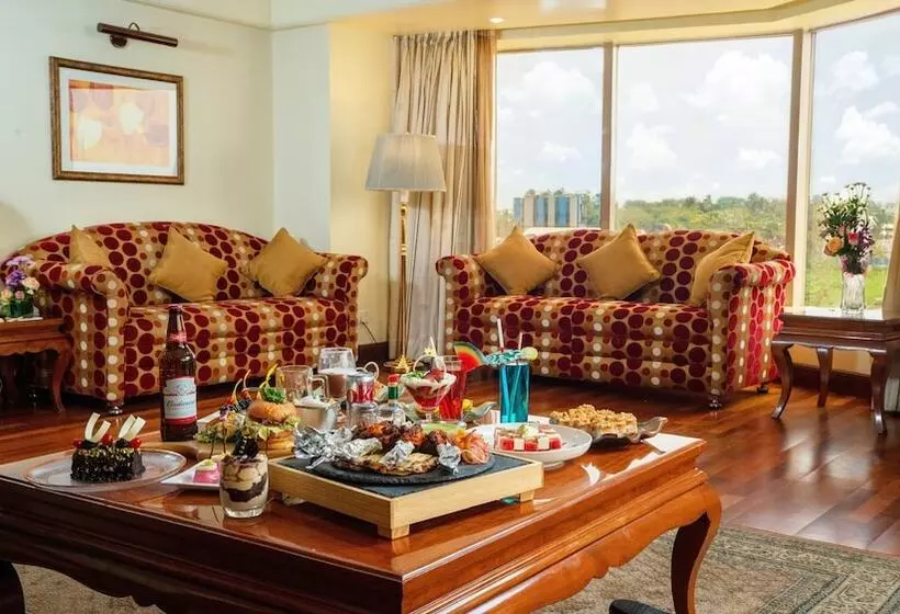 Deluxe-sviitti, Ramada Plaza By Wyndham Palm Grove