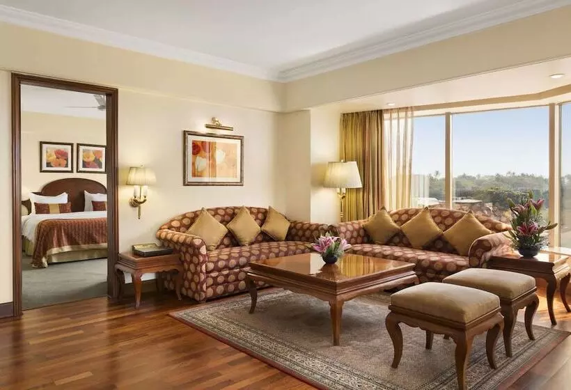Deluxe-sviitti, Ramada Plaza By Wyndham Palm Grove