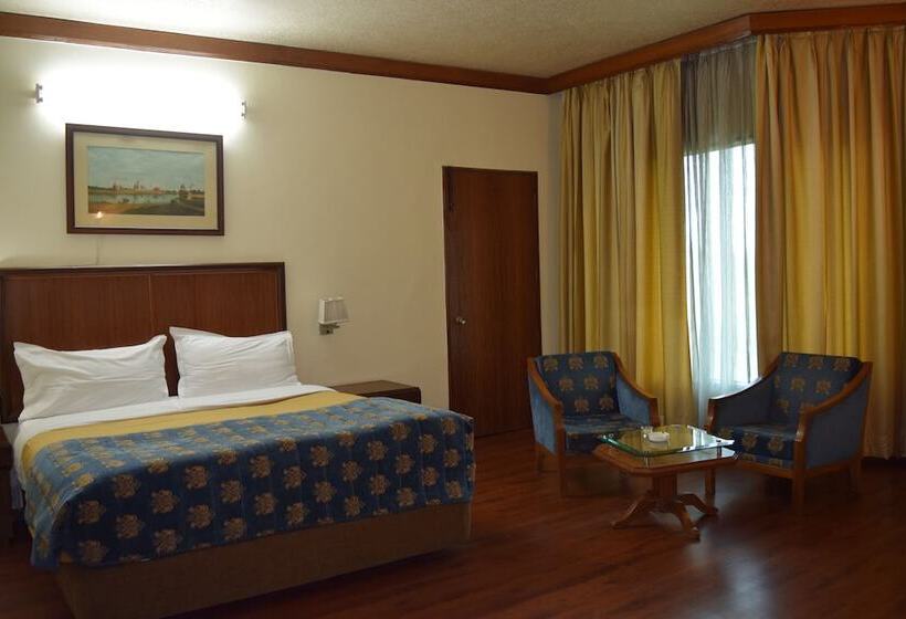 Номер Deluxe, Samrat New Delhi
