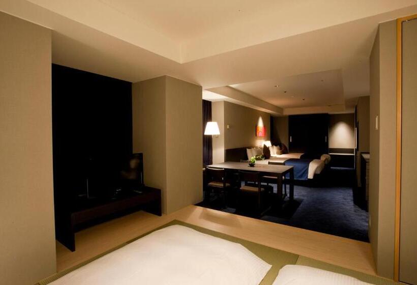 Номер Стандарт, Sapporo Grand